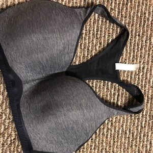Underarmour sports bra